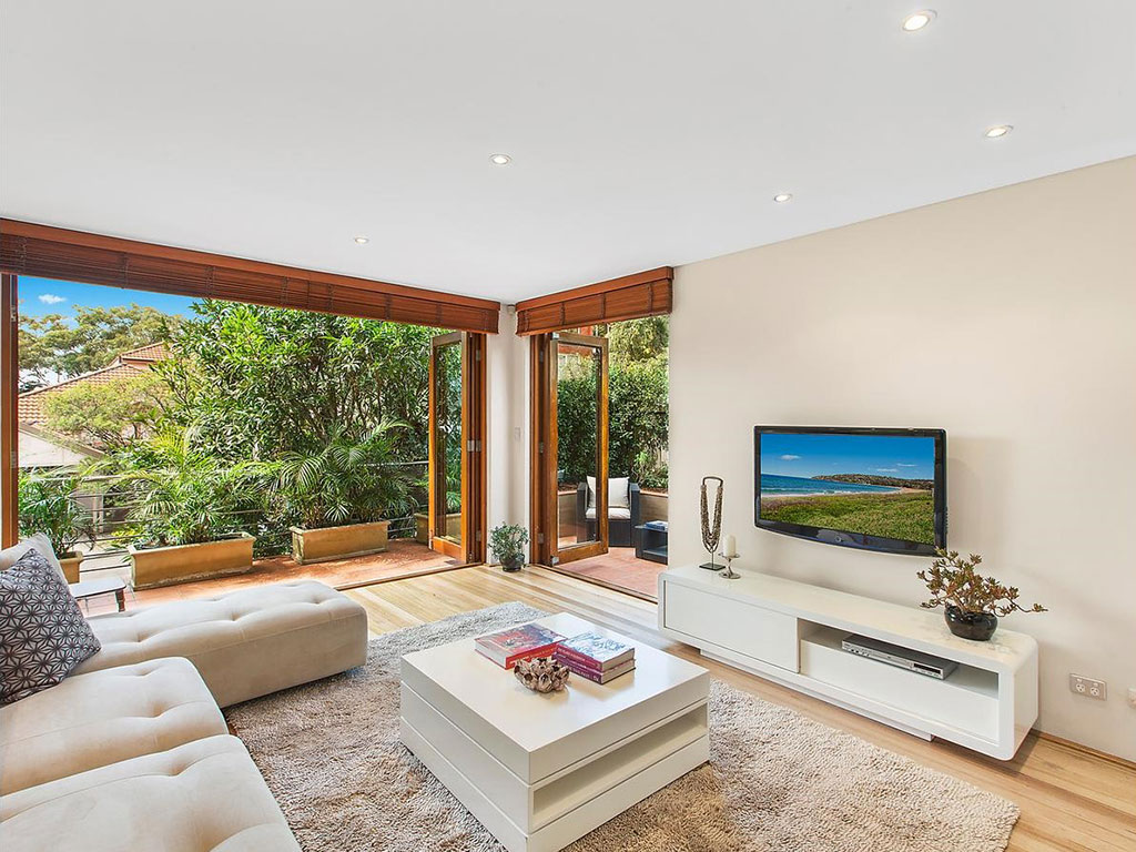 Buyers Agent Purchase – Roscoe St., Bondi Beach, Sydney - Living Room