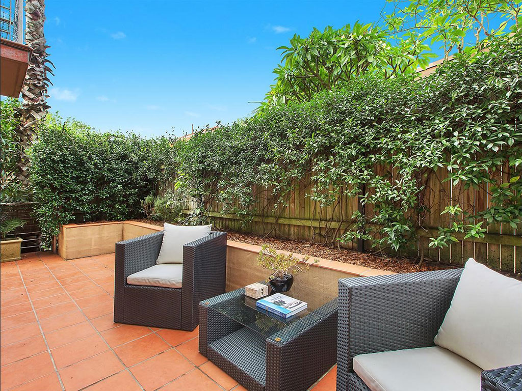 Buyers Agent Purchase – Roscoe St., Bondi Beach, Sydney - Courtyard