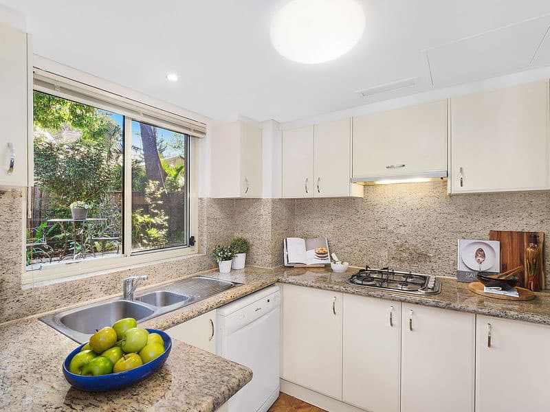Buyers Agent Purchase – Wallis St., Woollahra, Sydney - Kitchen