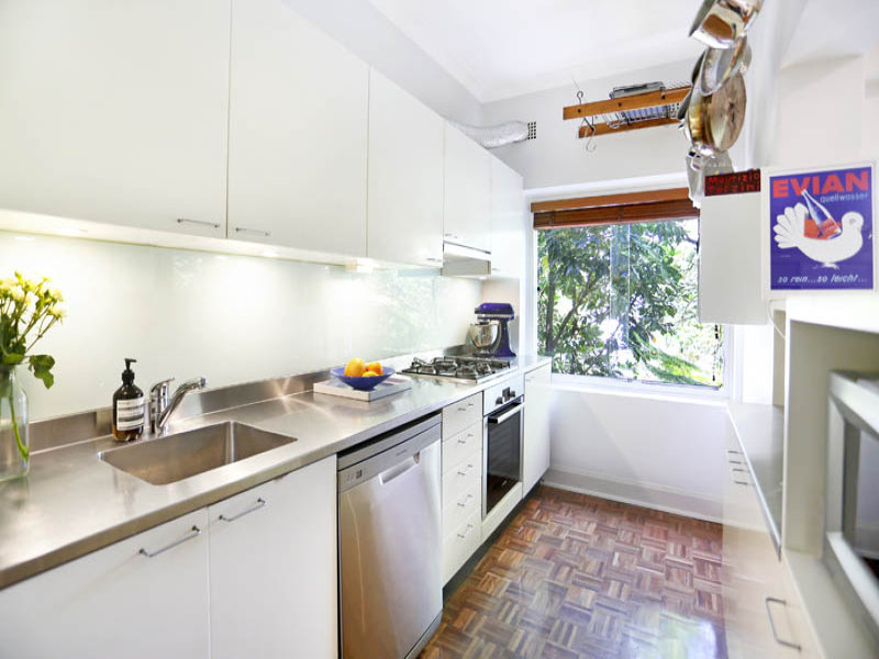 Buyers Agent Purchase – Elizabeth Bay, Sydney - Kitchen