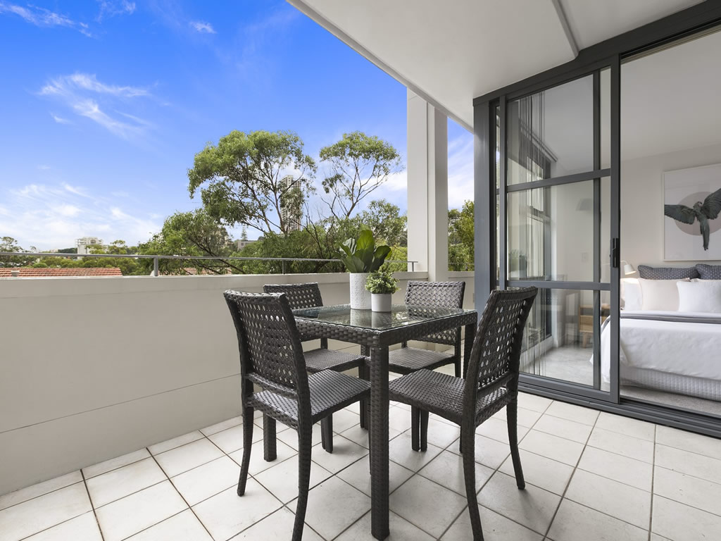 Buyers Agent Purchase – Glenmore Rd, Paddington, Sydney - Balcony