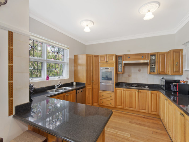 Buyers Agent Purchase – Bourke Street, Queens Park, Sydney - Kitchen