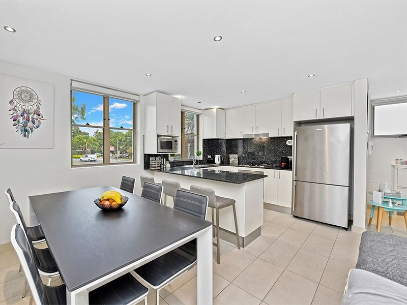Buyers Agent Purchase – Sturt St., Kingsford, Sydney - Kitchen
