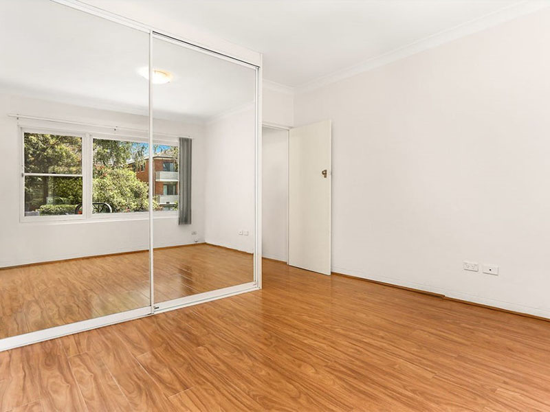 Buyers Agent Purchase – Denham St., Bondi Beach, Sydney - Living Room
