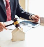 How to win at Auction
