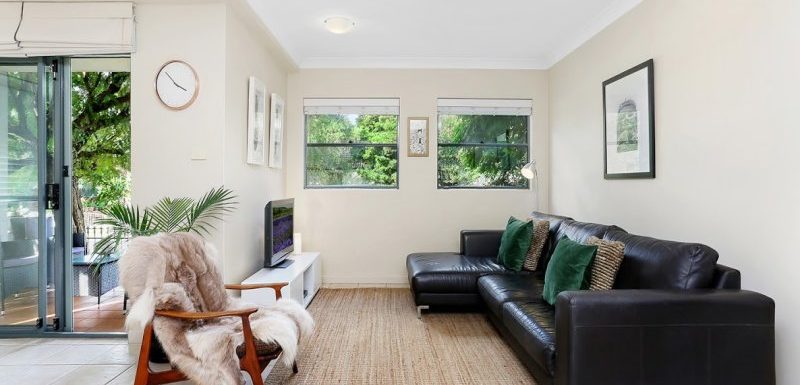 leichhardt investment property-living room