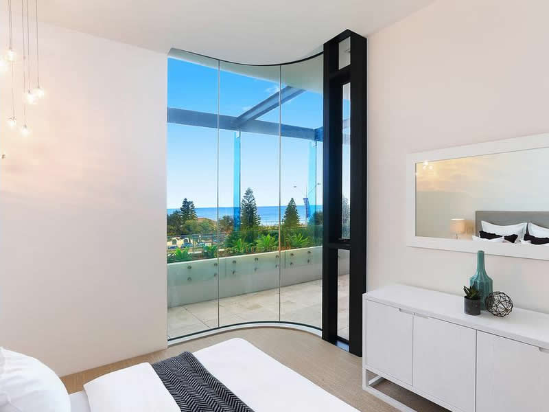 Bondi Beach Auction Bidding - Bedroom