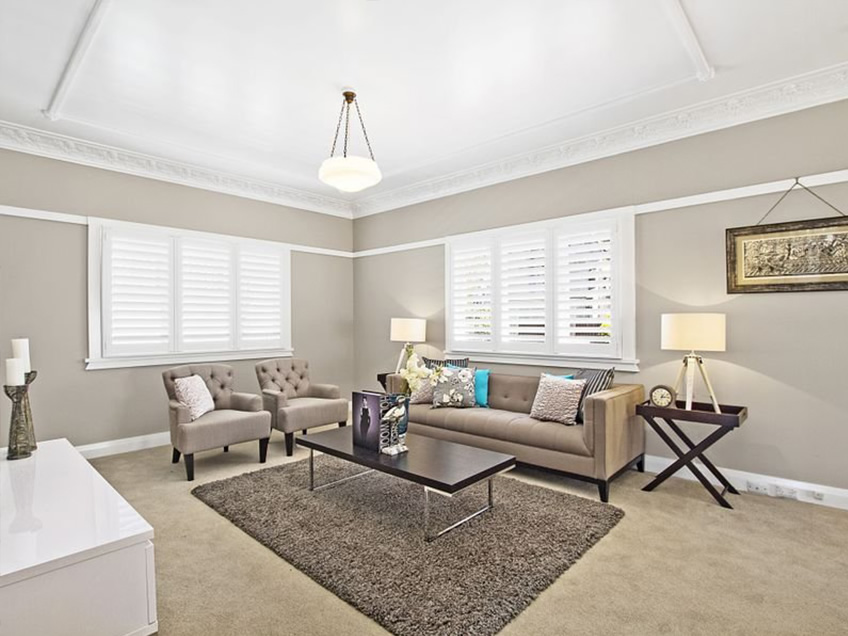 Bondi Junction Auction Bidding - Family Room