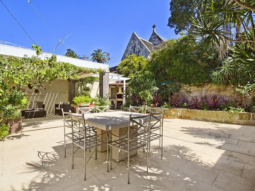 Bondi Junction Auction Bidding - Terrance