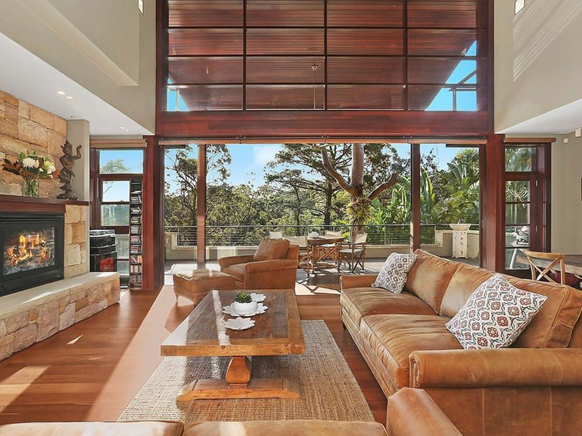 Longueville Auction Bidding - Family Room