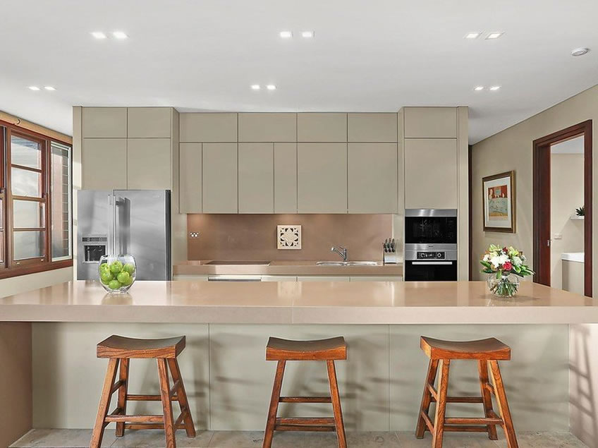 Longueville Auction Bidding - Kitchen
