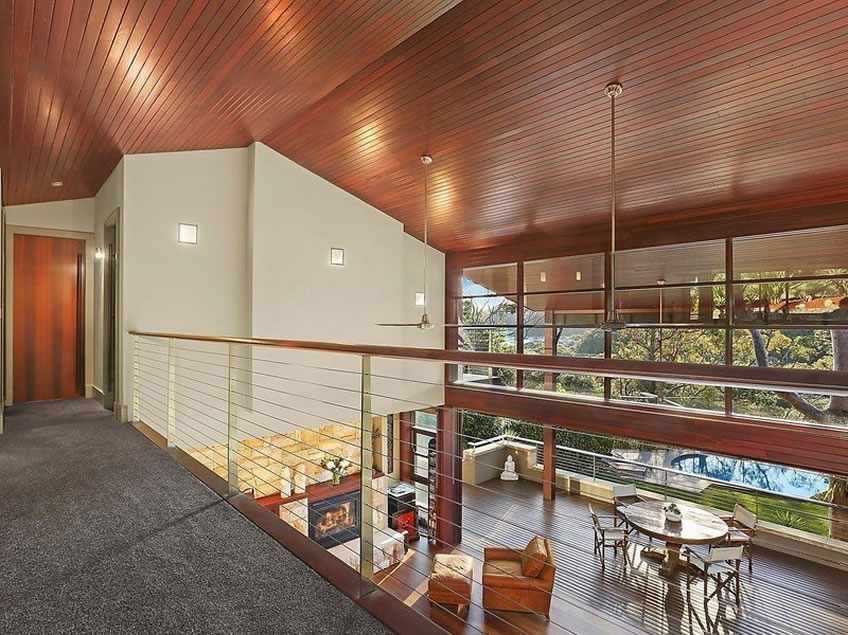 Longueville Auction Bidding - Second Floor